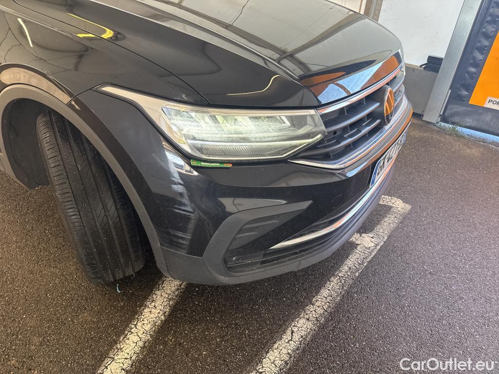  Volkswagen  Tiguan VOLKSWAGEN  / 2020 / 5P / SUV 2.0 TDI 150 DSG7 Life #33