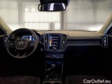  Volvo  XC 40 VOLVO XC40 / 2021 / 5P / SUV T2 ESSENTIAL #3