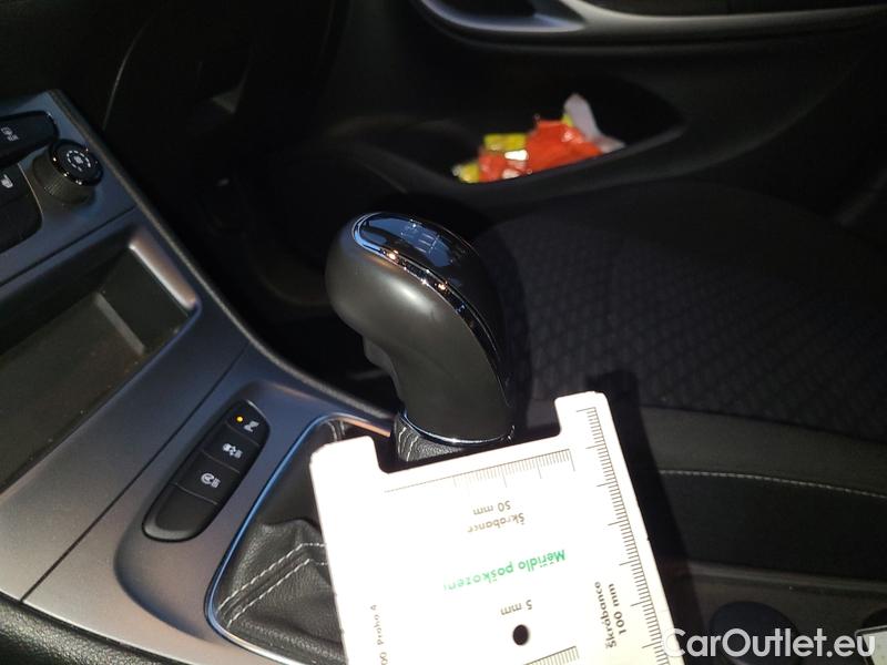  Opel  Astra  K Sports Tourer (2015) ST 1.5CDTi 77 Edition 5d #5