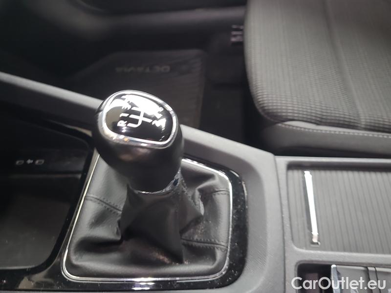  Skoda  Octavia  Combi (NX3)(2020) Oct.Combi 2.0TDI 85 Ambition #11