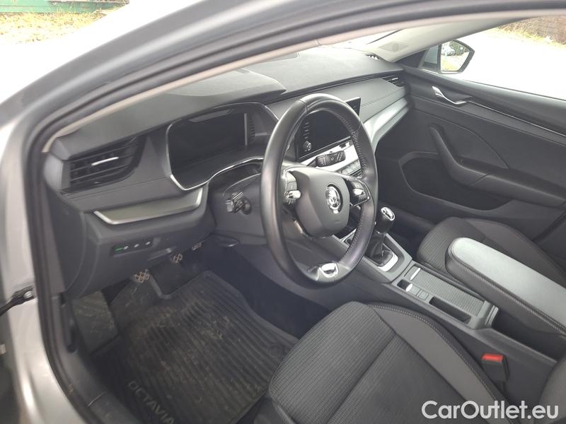  Skoda  Octavia  Combi (NX3)(2020) Oct.Combi 2.0TDI 85 Ambition #10