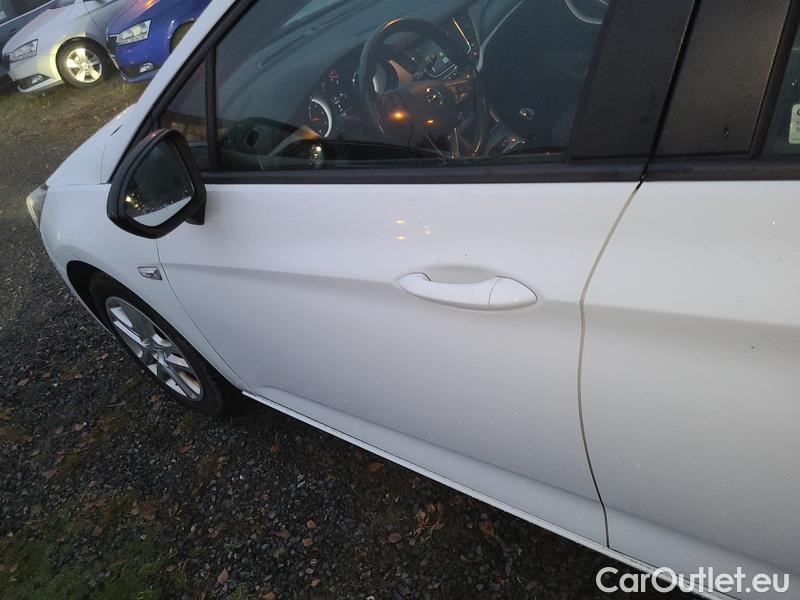  Opel  Astra  K Sports Tourer (2015) ST 1.5CDTi 77 Edition 5d #2