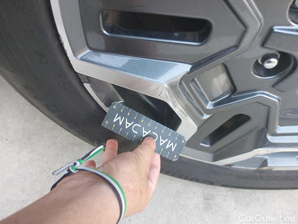  Hyundai  Santa Fe HYUNDAI  / 2021 / 5P / todoterreno 1.6 TGDi HEV Tecno Auto 4x4 #2