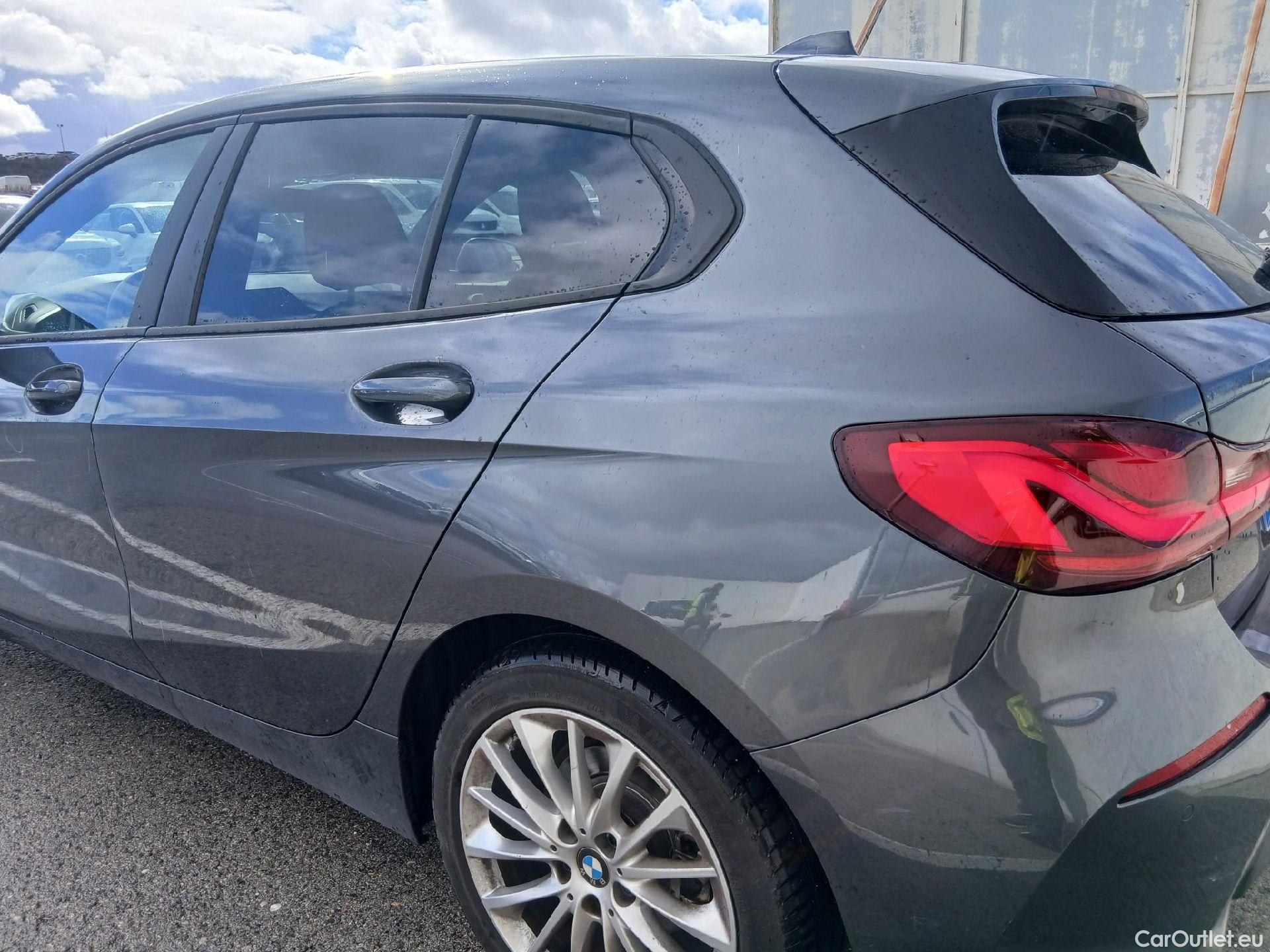  Bmw  Serie 1 BMW  / 2019 / 5P / berlina con portón 118i #15