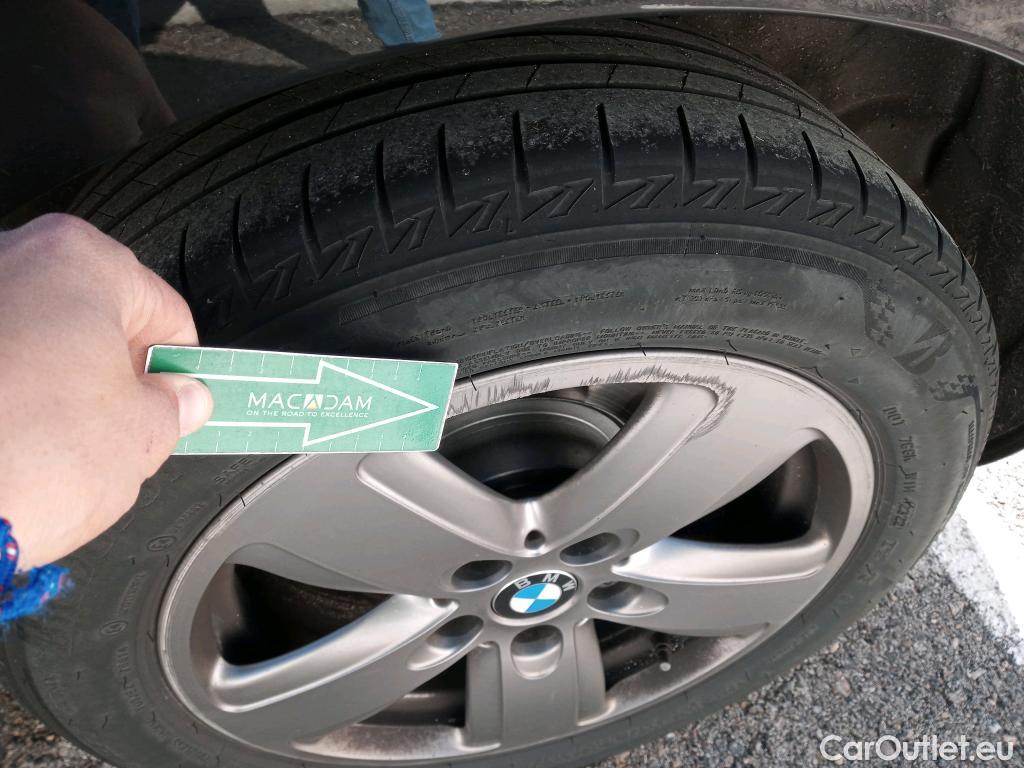  Bmw  Serie 1 BMW  / 2019 / 5P / berlina con portón 116d #2