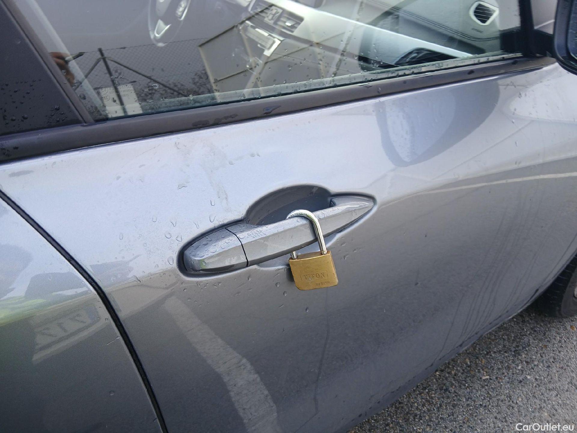  Bmw  X2 BMW  / 2017 / 5P / todoterreno sDrive18d (AC) #22