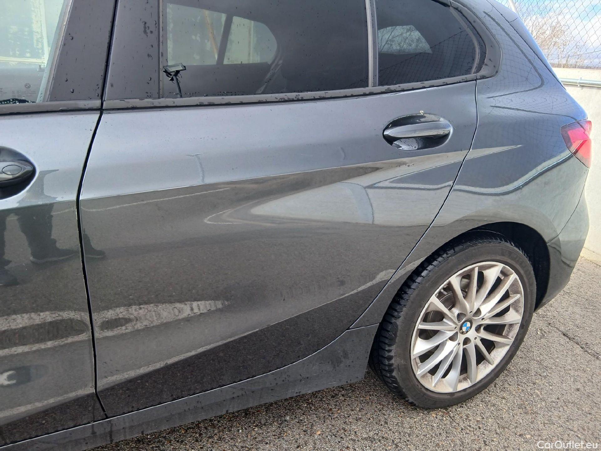  Bmw  Serie 1 BMW  / 2019 / 5P / berlina con portón 118i #14