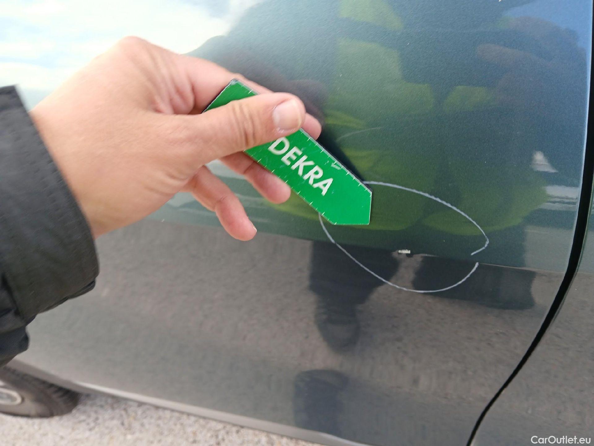  KIA  Sportage KIA  / 2022 / 5P / todoterreno 1.6 T-GDi HEV 171kW (230CV) Drive 4X2 #15