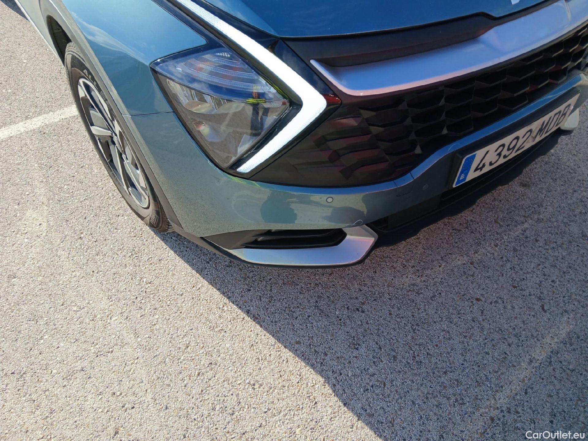  KIA  Sportage KIA  / 2022 / 5P / todoterreno 1.6 T-GDi HEV 171kW (230CV) Drive 4X2 #4