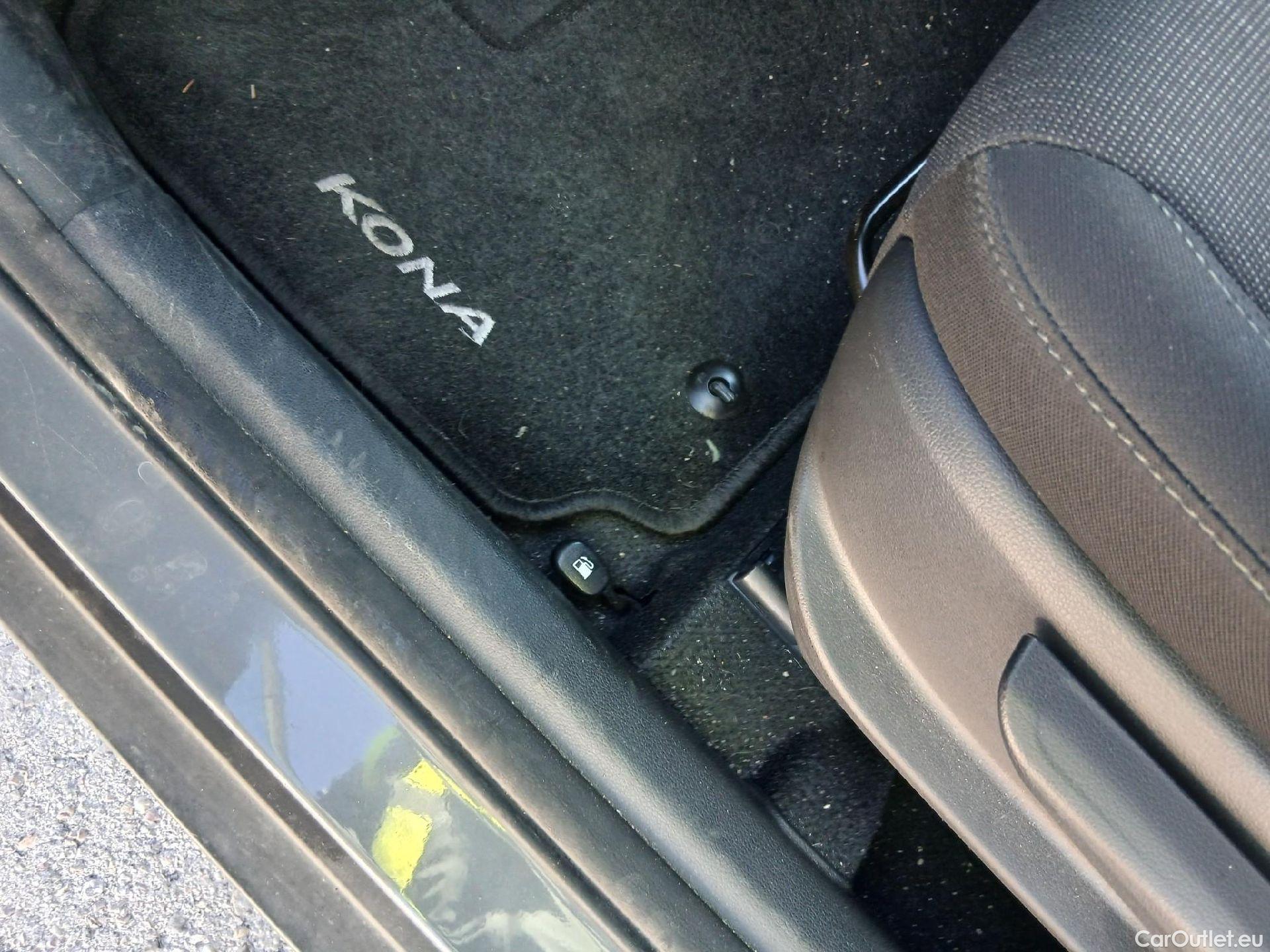  Hyundai  Konna HYUNDAI Kona / 2020 / 5P / todoterreno 1.6 GDI HEV Maxx DCT #2