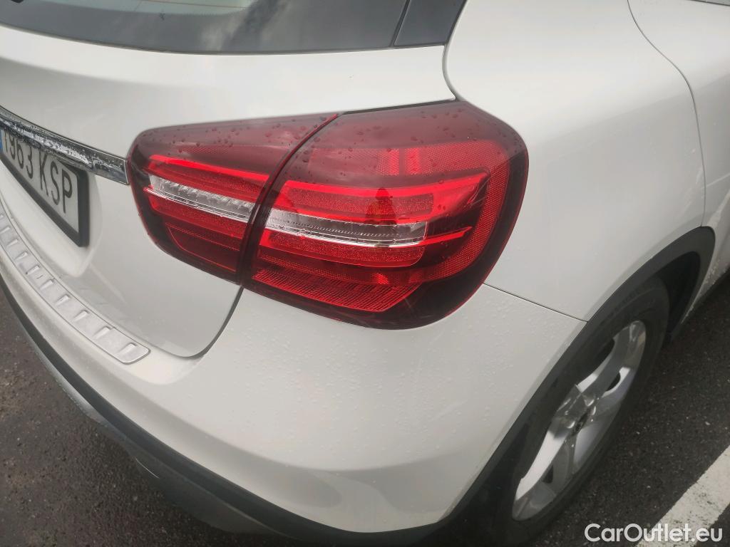  Mercedes  GLA MERCEDES-BENZ Clase  / 2017 / 5P / todoterreno  200 d #1