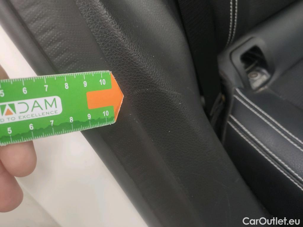  Mercedes  GLA MERCEDES-BENZ Clase  / 2017 / 5P / todoterreno  200 d #18