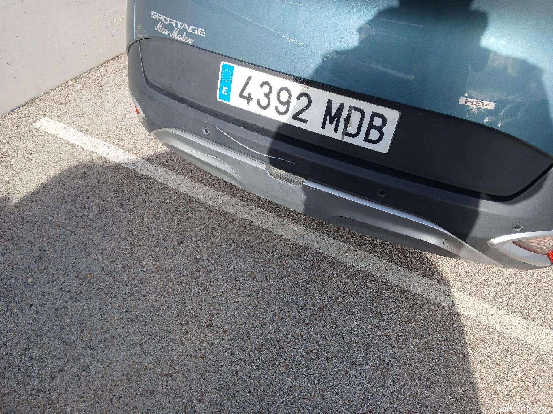  KIA  Sportage KIA  / 2022 / 5P / todoterreno 1.6 T-GDi HEV 171kW (230CV) Drive 4X2 #11