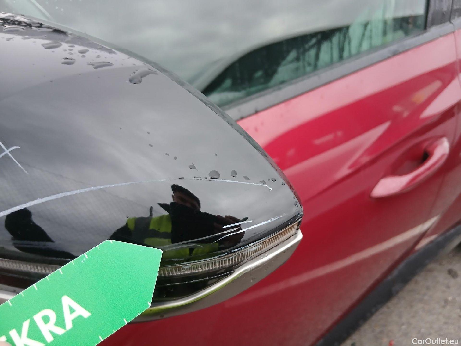  Hyundai  Tucson HYUNDAI  / 2020 / 5P / todoterreno 1.6 TGDI 169kW HEV Tecno Auto 2C #31