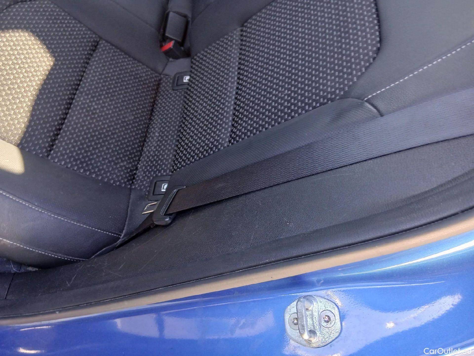  KIA  Cee'd KIA Ceed Tourer / 2021 / 5P / familiar Tourer 1.6 MHEV 100kW Tech DCT #16