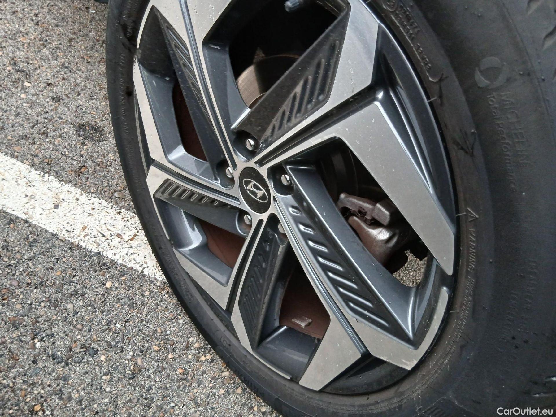  Hyundai  Tucson HYUNDAI  / 2020 / 5P / todoterreno 1.6 TGDI 169kW HEV Tecno Auto 2C #9