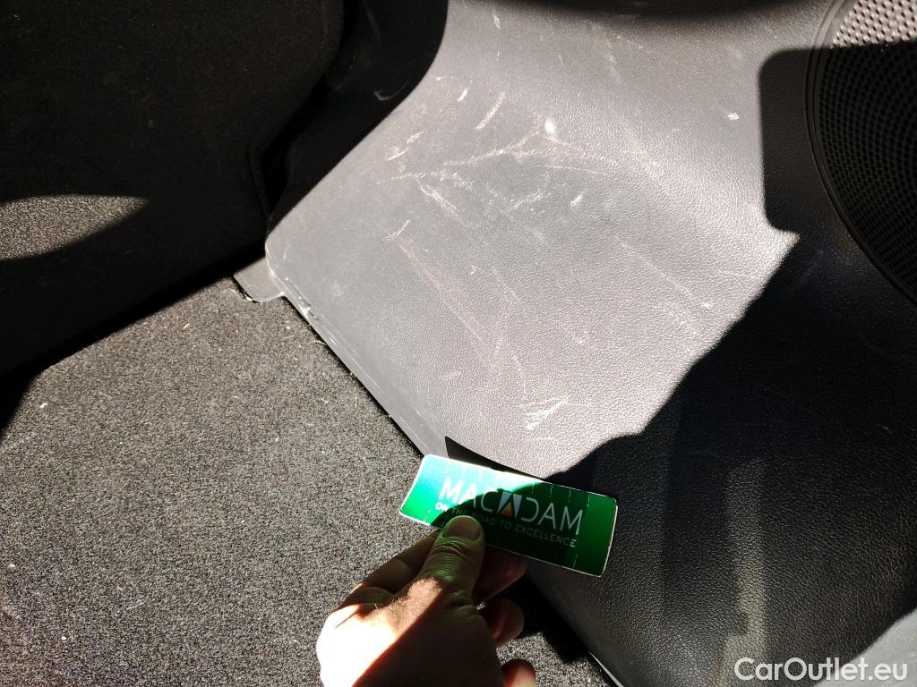  KIA  Sportage KIA  / 2018 / 5P / todoterreno 1.6 CRDi 100kW GT Line Xtre Plus DCT 4x2(SL)(SP) #12