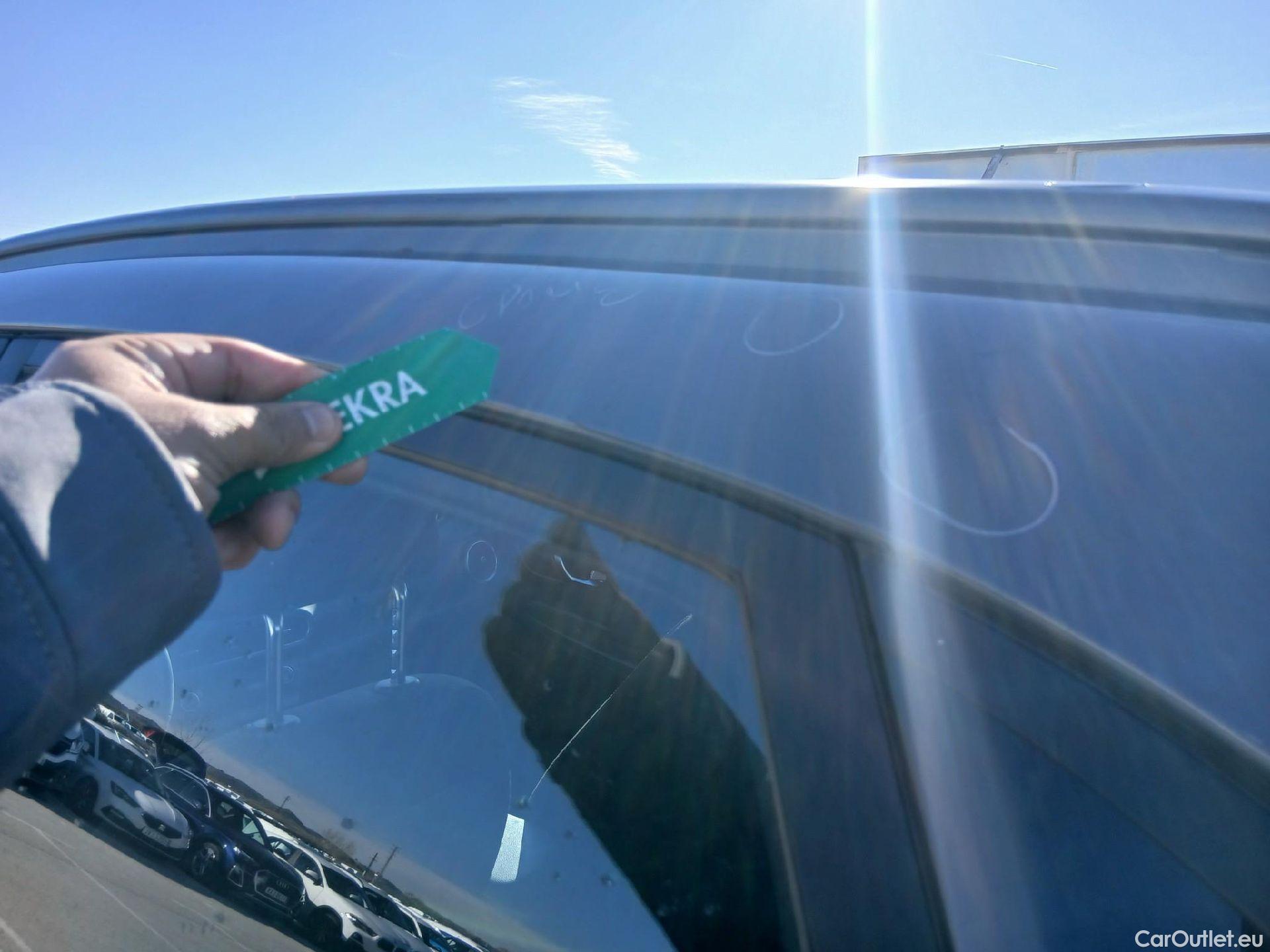  Hyundai  Konna HYUNDAI Kona / 2020 / 5P / todoterreno 1.6 GDI HEV Maxx DCT #26