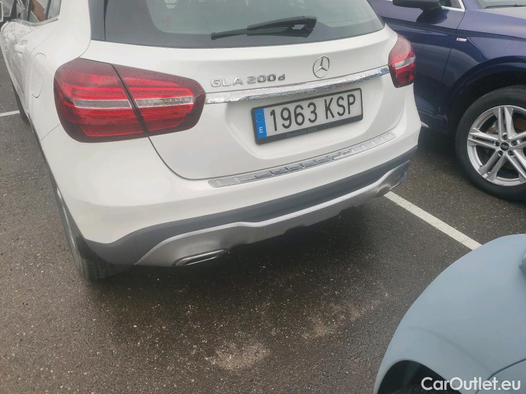  Mercedes  GLA MERCEDES-BENZ Clase  / 2017 / 5P / todoterreno  200 d #21
