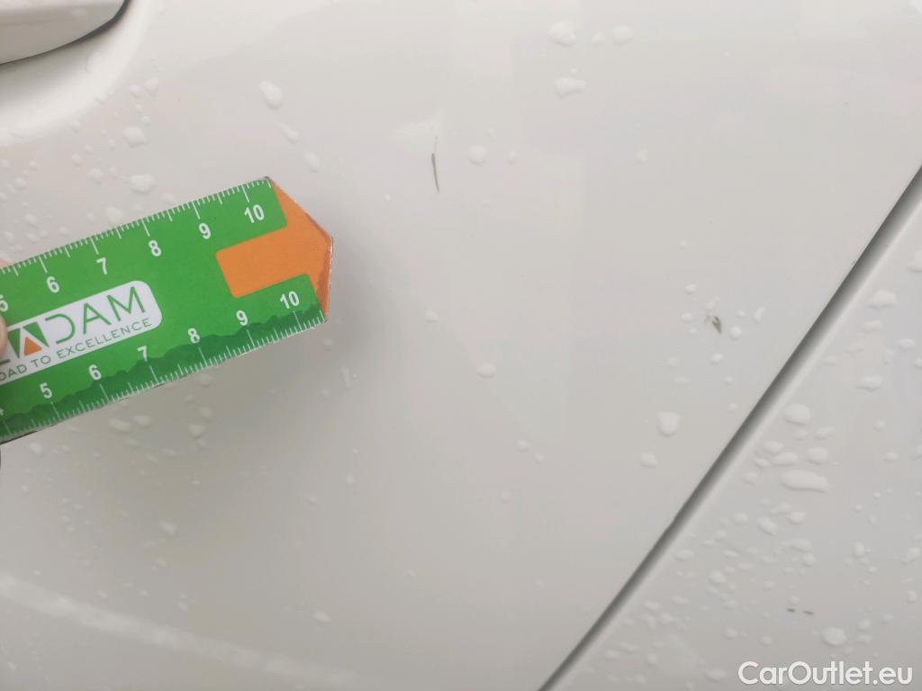  Mercedes  GLA MERCEDES-BENZ Clase  / 2017 / 5P / todoterreno  200 d #10