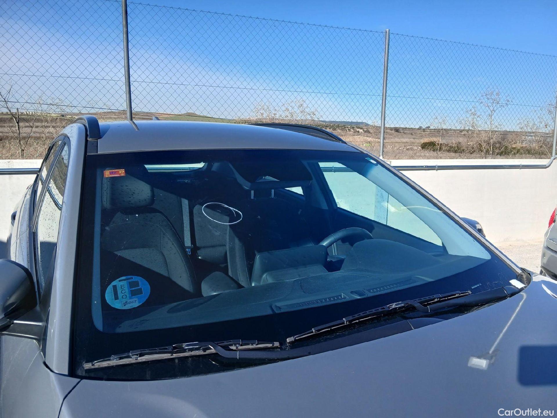  Hyundai  Konna HYUNDAI Kona / 2020 / 5P / todoterreno 1.6 GDI HEV Maxx DCT #18