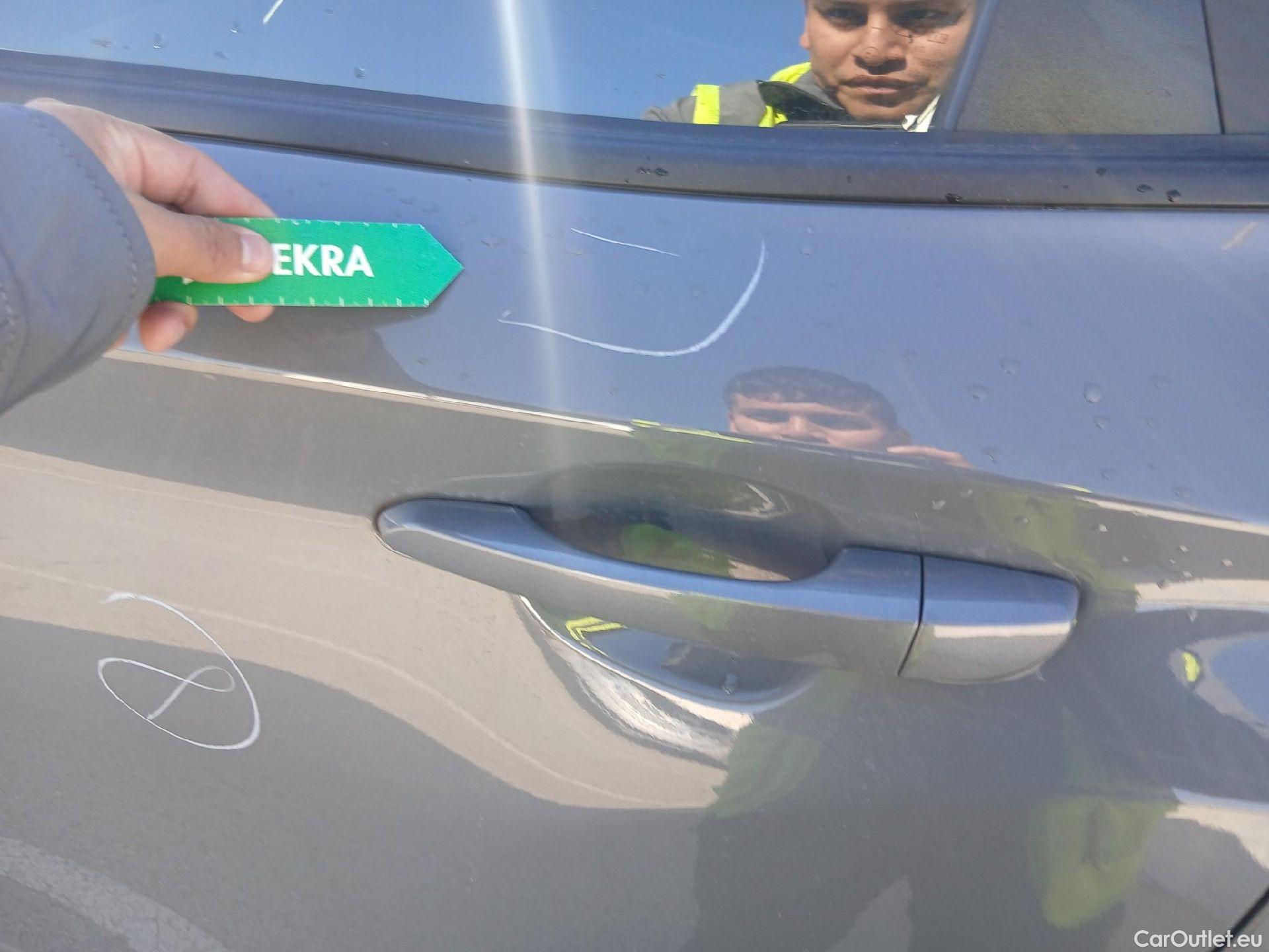  Hyundai  Konna HYUNDAI Kona / 2020 / 5P / todoterreno 1.6 GDI HEV Maxx DCT #23