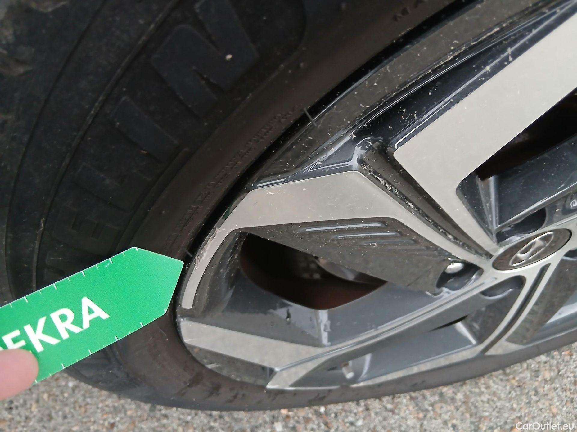  Hyundai  Tucson HYUNDAI  / 2020 / 5P / todoterreno 1.6 TGDI 169kW HEV Tecno Auto 2C #14