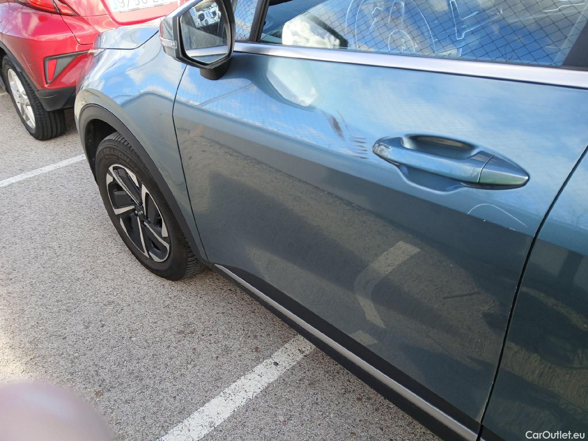  KIA  Sportage KIA  / 2022 / 5P / todoterreno 1.6 T-GDi HEV 171kW (230CV) Drive 4X2 #7