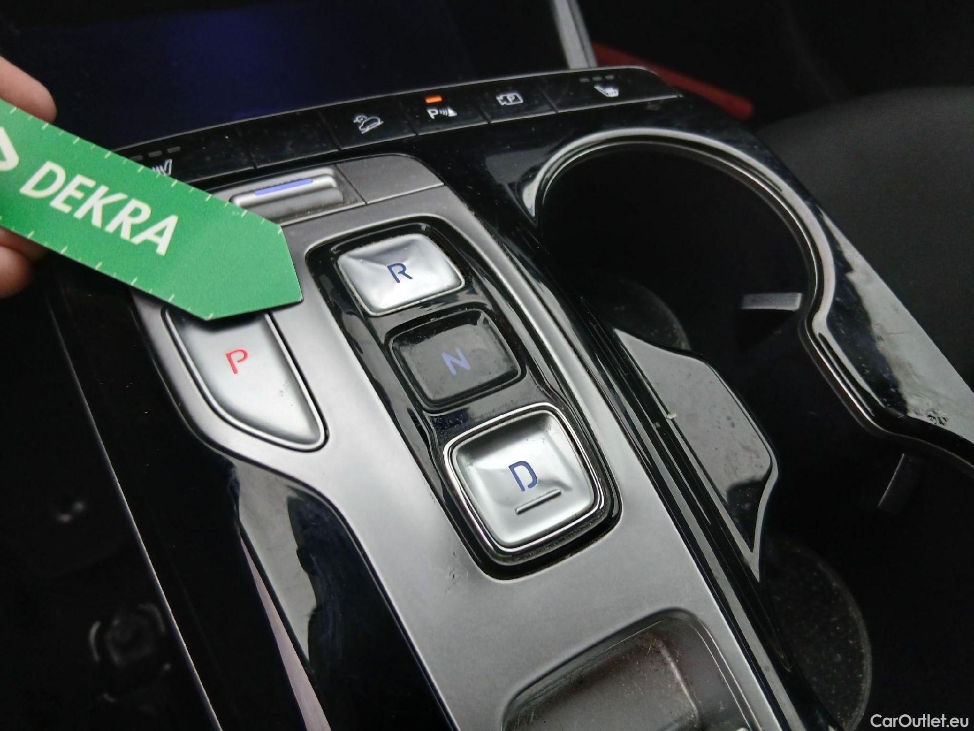  Hyundai  Tucson HYUNDAI  / 2020 / 5P / todoterreno 1.6 TGDI 169kW HEV Tecno Auto 2C #2