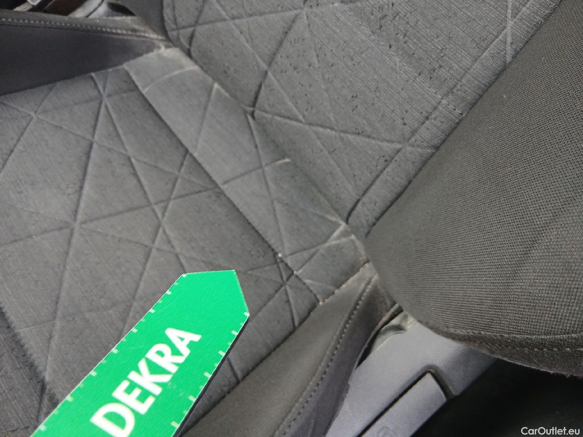  Hyundai  Bayon HYUNDAI  / 2021 / 5P / todoterreno 1.2 MPI Maxx #25