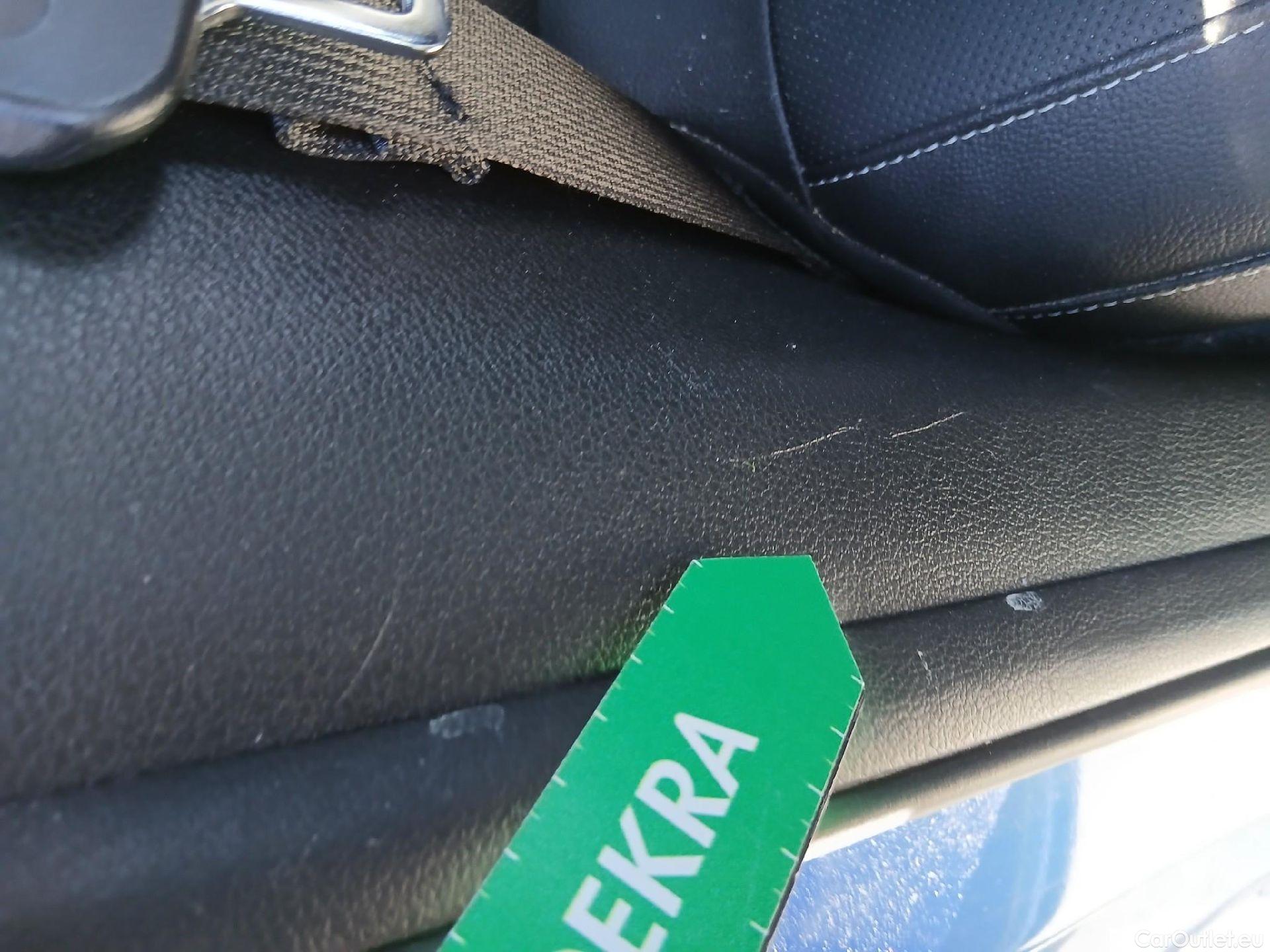  KIA  Cee'd KIA Ceed Tourer / 2021 / 5P / familiar Tourer 1.6 MHEV 100kW Tech DCT #35