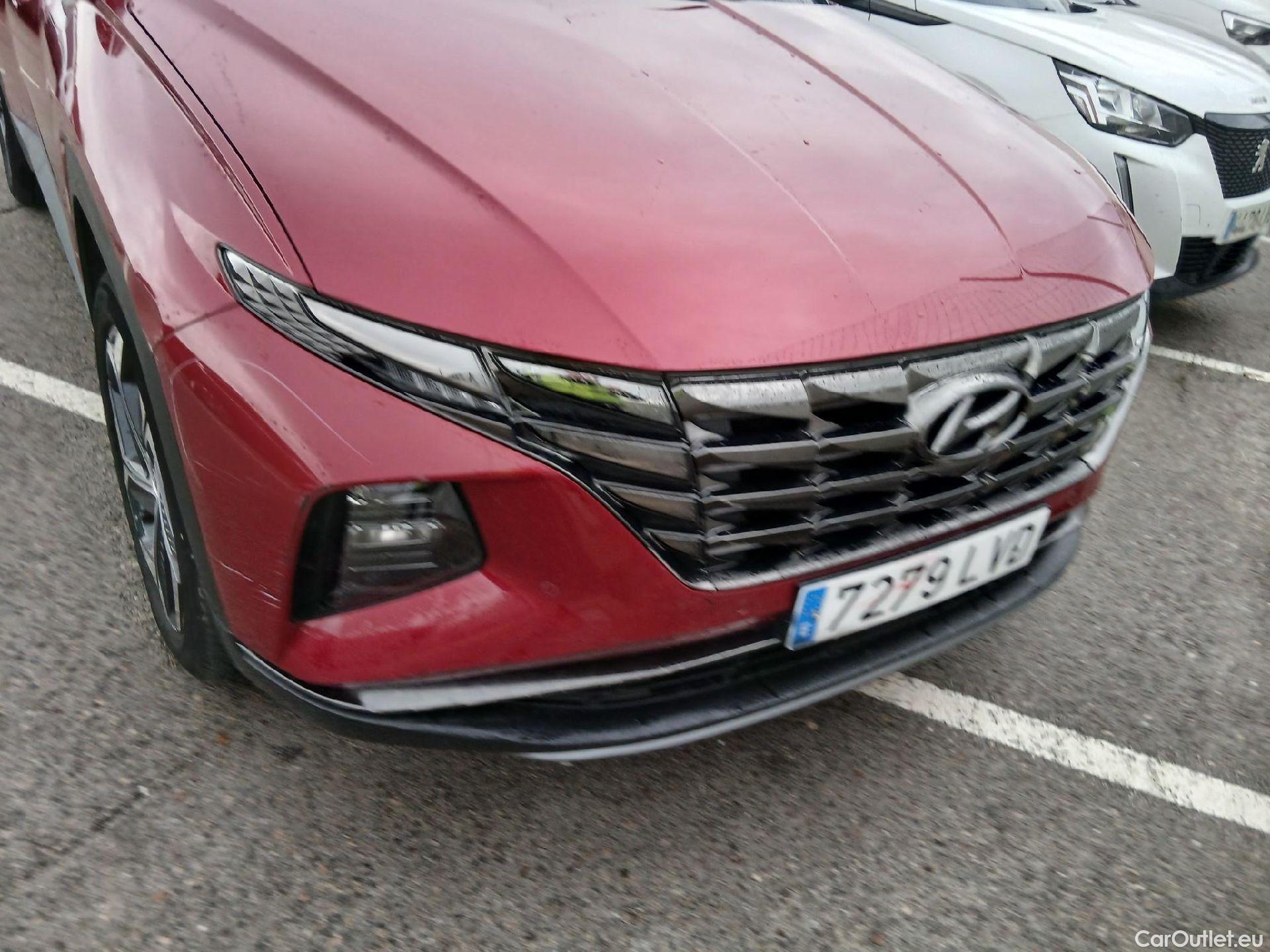  Hyundai  Tucson HYUNDAI  / 2020 / 5P / todoterreno 1.6 TGDI 169kW HEV Tecno Auto 2C #18