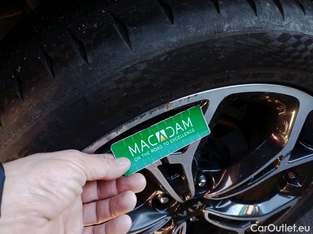  KIA  Sportage KIA  / 2018 / 5P / todoterreno 1.6 CRDi 100kW GT Line Xtre Plus DCT 4x2(SL)(SP) #6