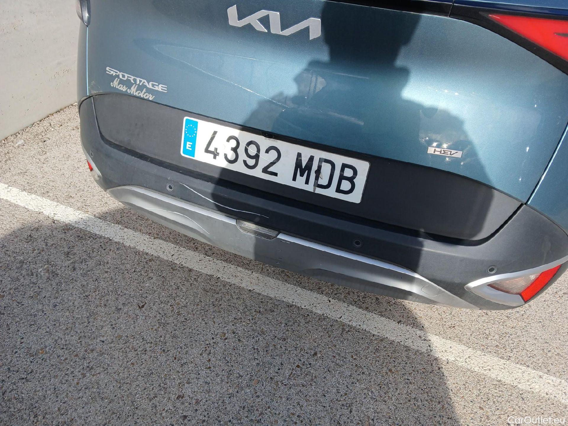  KIA  Sportage KIA  / 2022 / 5P / todoterreno 1.6 T-GDi HEV 171kW (230CV) Drive 4X2 #10