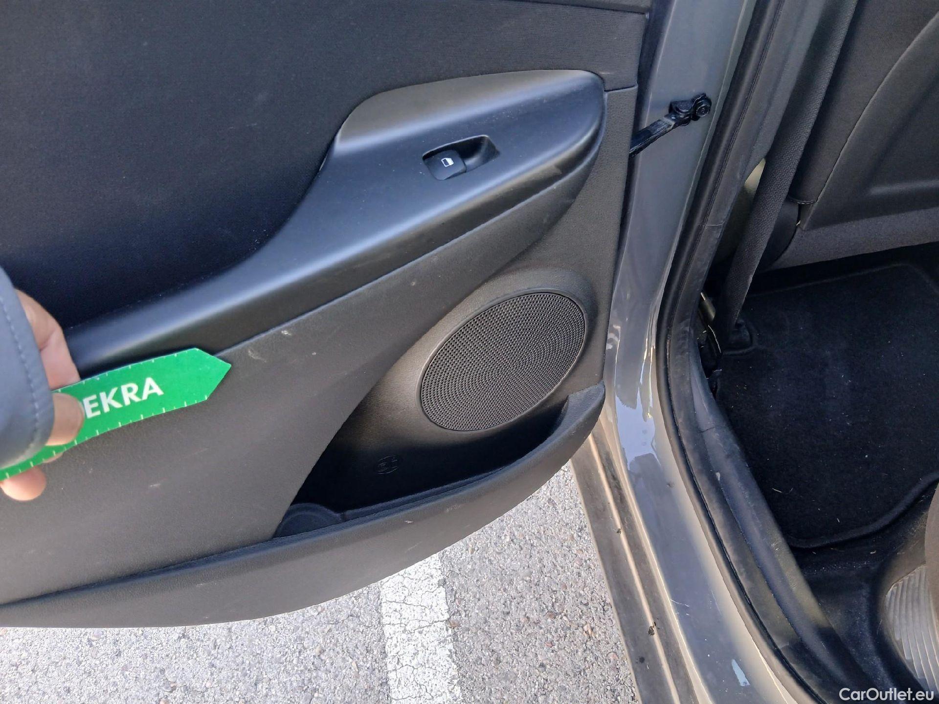  Hyundai  Konna HYUNDAI Kona / 2020 / 5P / todoterreno 1.6 GDI HEV Maxx DCT #5