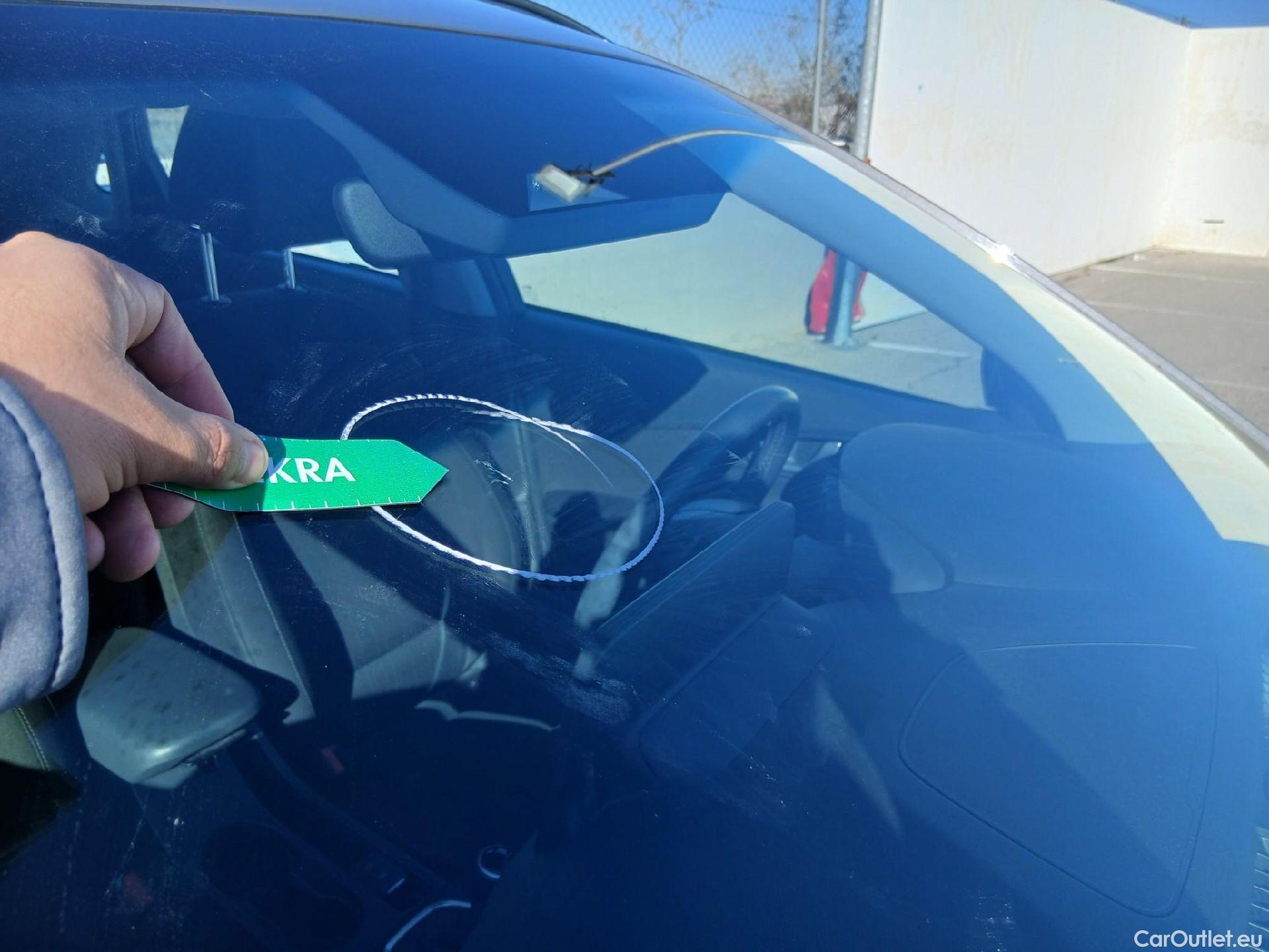  Hyundai  Konna HYUNDAI Kona / 2020 / 5P / todoterreno 1.6 GDI HEV Maxx DCT #16