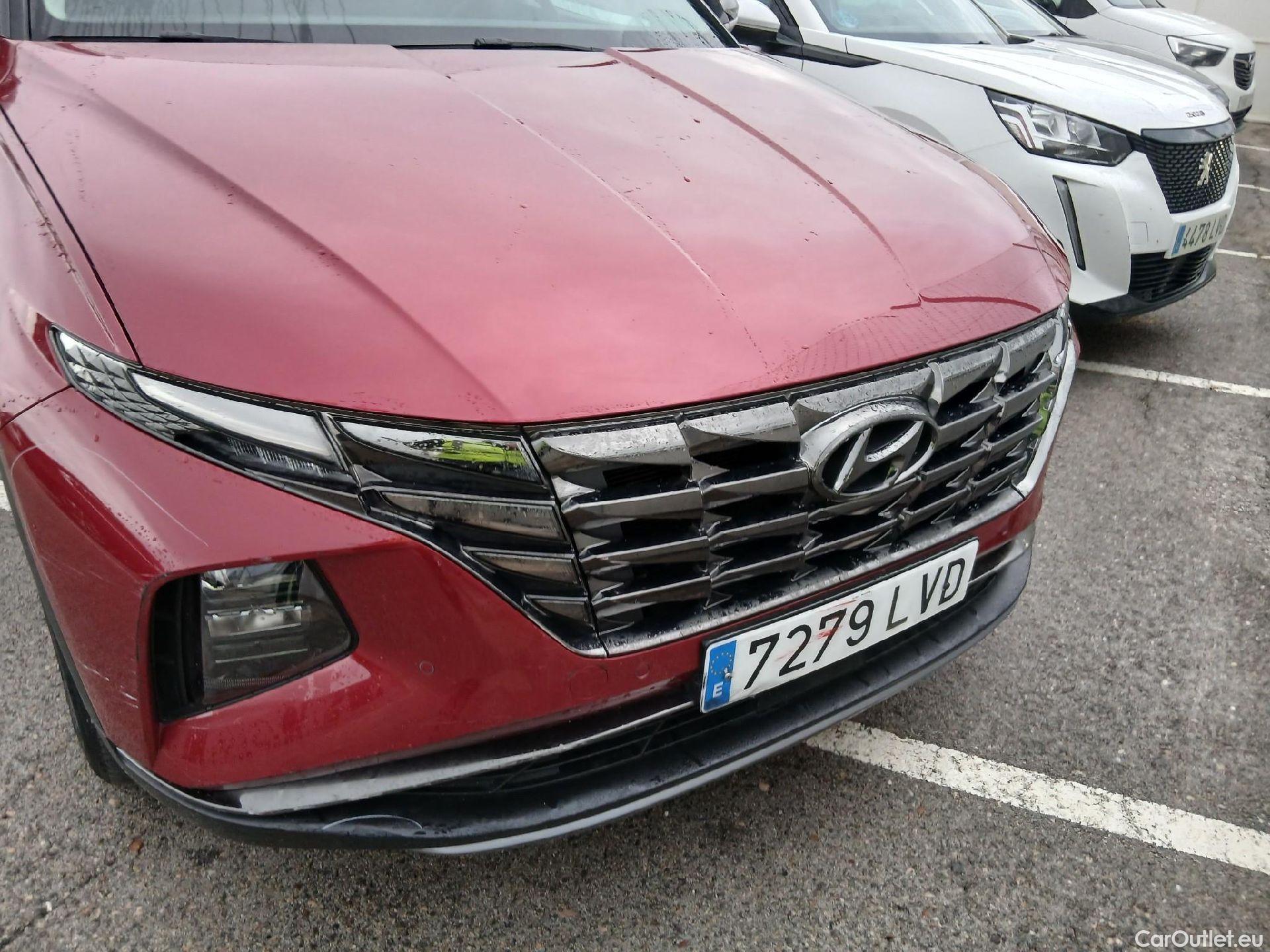  Hyundai  Tucson HYUNDAI  / 2020 / 5P / todoterreno 1.6 TGDI 169kW HEV Tecno Auto 2C #23