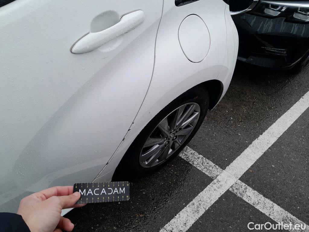  Toyota  Yaris TOYOTA  / 2020 / 5P / berlina con portón 1.5 120H Active Tech #15