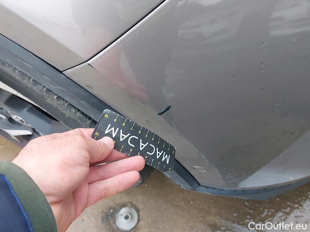  Toyota  C-HR TOYOTA  / 2016 / 5P / todoterreno 1.8 125H Advance (CX) #7