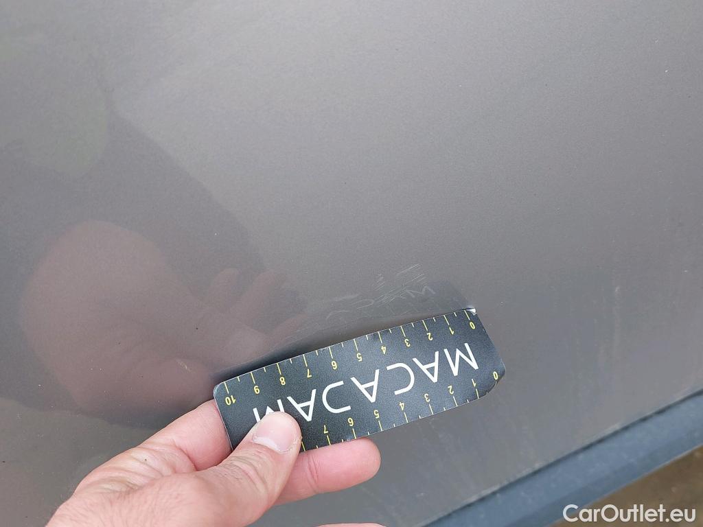  Toyota  C-HR TOYOTA  / 2016 / 5P / todoterreno 1.8 125H Advance (CX) #2