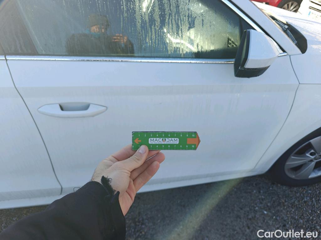  Skoda  Octavia SKODA  / 2020 / 5P / berlina con portón 2.0 TDI 110kW (150CV) Manual Ambition #24