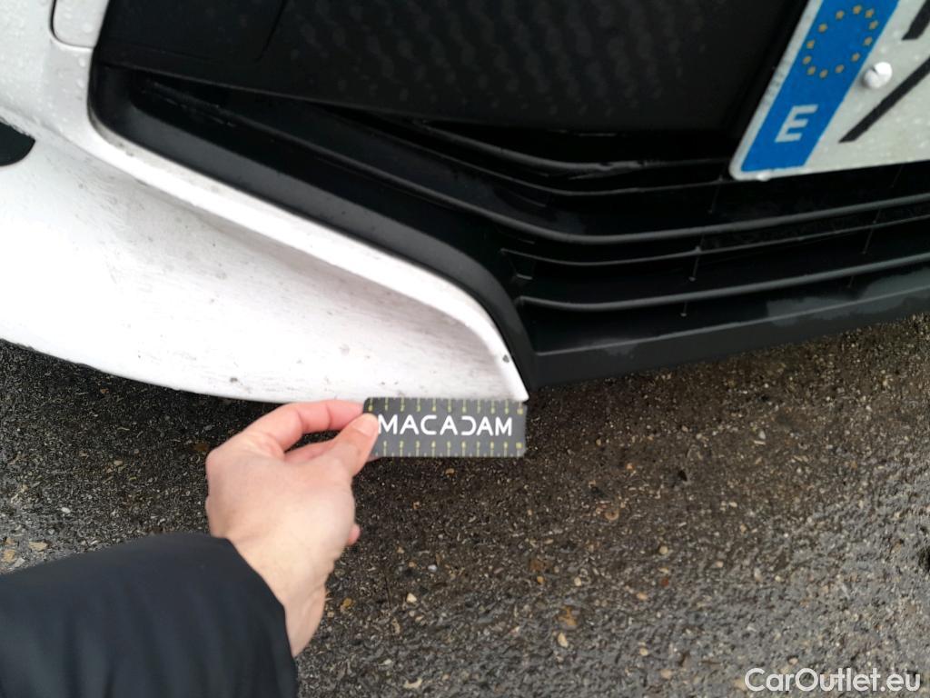  Toyota  Yaris TOYOTA  / 2020 / 5P / berlina con portón 1.5 120H Active Tech #21