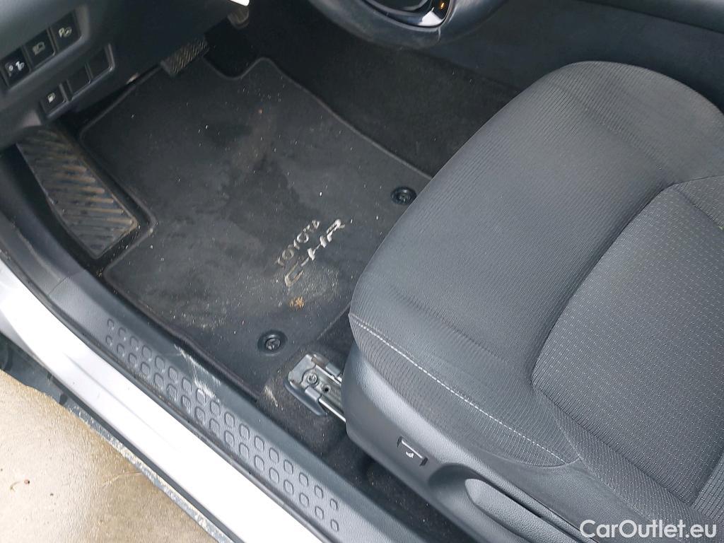  Toyota  C-HR TOYOTA  / 2016 / 5P / todoterreno 1.8 125H Advance (CX) #15