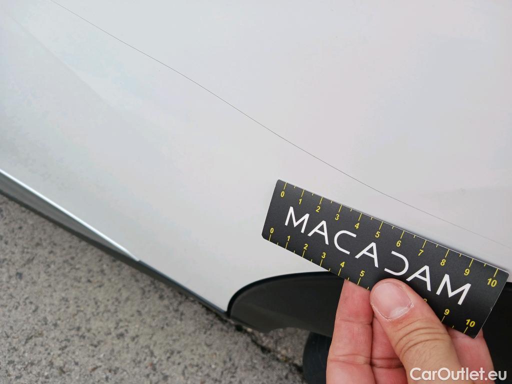  Peugeot  2008 PEUGEOT  / 2019 / 5P / todoterreno Allure Puretech 100 S&S BVM6 (CX) #8