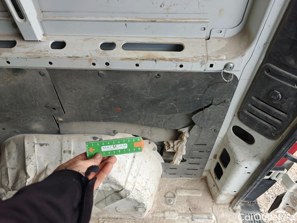  Citroen  Jumper CITROEN  / 2014 / 4P / furgón BlueHDi 88KW (120CV) Furgón 35L3H2 #31