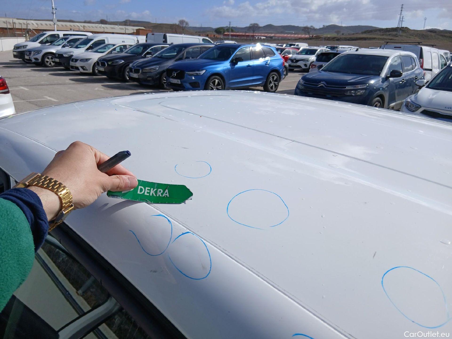  Citroen  C3 CITROEN  / 2016 / 5P / berlina comercial BlueHDi 73KW (100CV) S&S Comercial #21