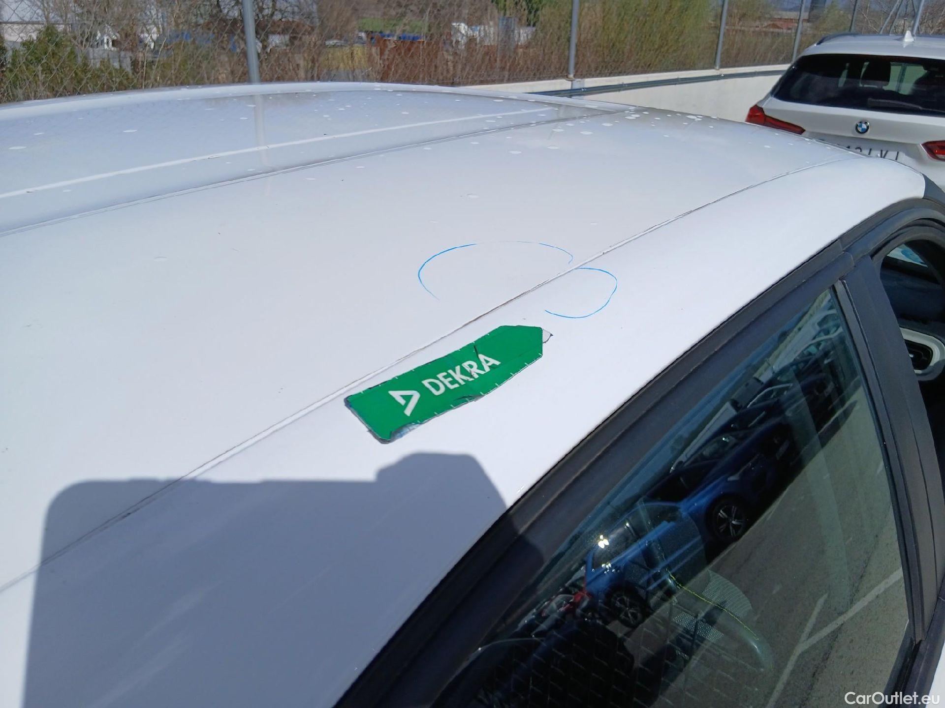  Citroen  C3 CITROEN  / 2016 / 5P / berlina comercial BlueHDi 73KW (100CV) S&S Comercial #40