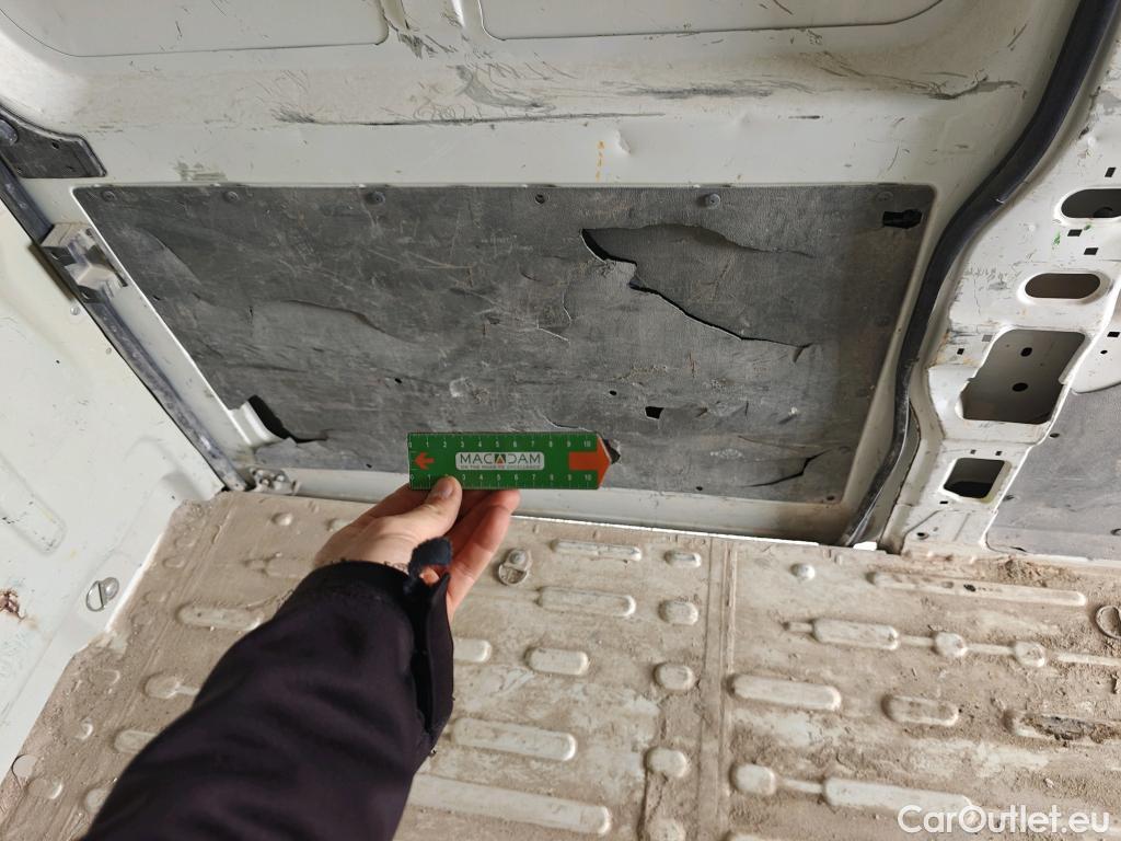  Citroen  Jumper CITROEN  / 2014 / 4P / furgón BlueHDi 88KW (120CV) Furgón 35L3H2 #73