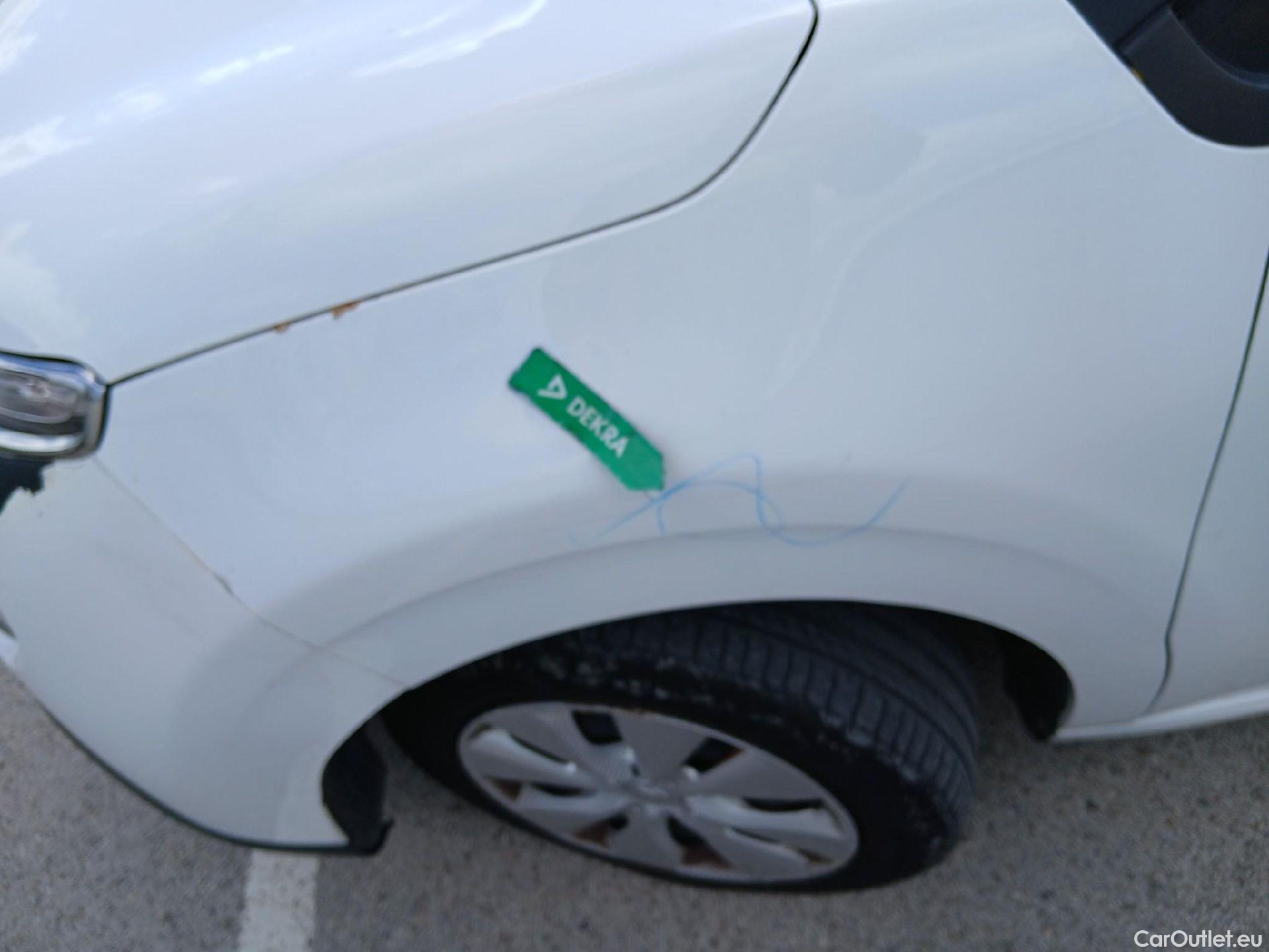  Citroen  C3 CITROEN  / 2016 / 5P / berlina comercial BlueHDi 73KW (100CV) S&S Comercial #12