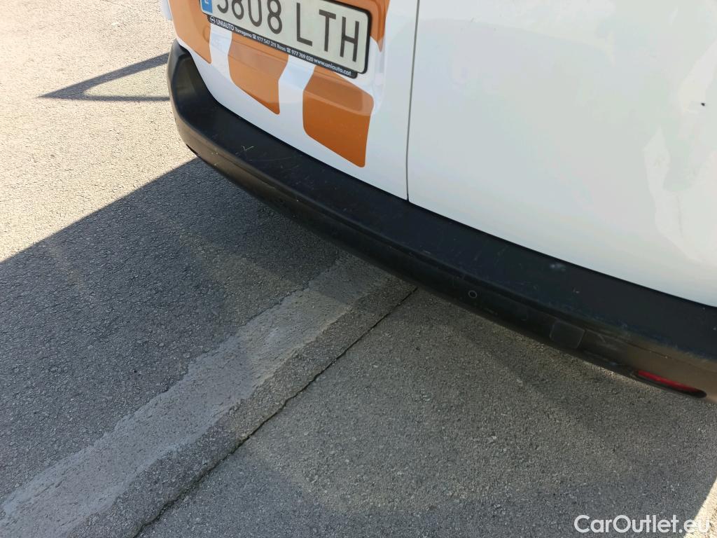  Opel  Vivaro OPEL  / 2019 / 4P / furgón 1.5 Diésel 74kW (100CV) M Std Select #17